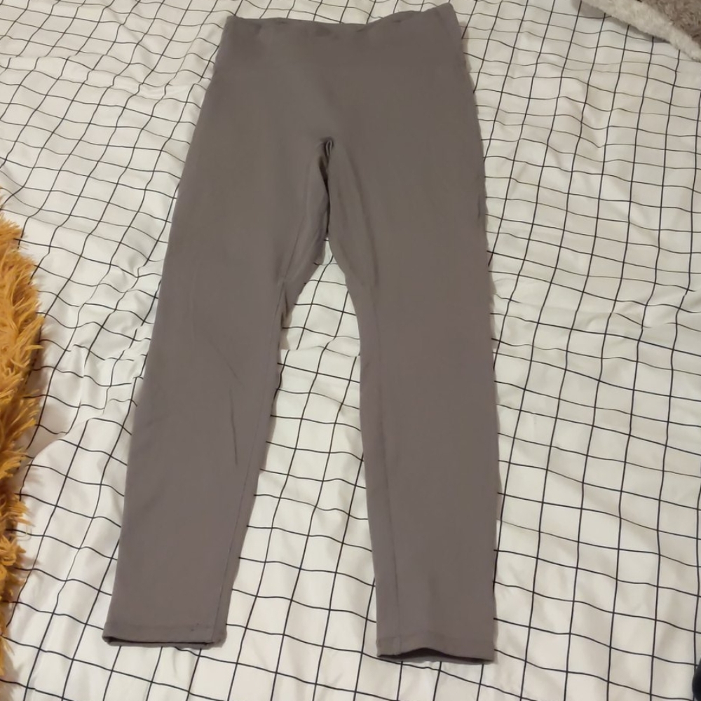Gray fabletics leggings